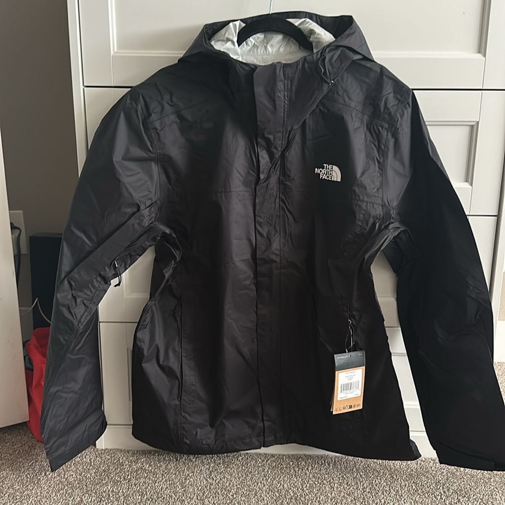 New North Face Venture 2 jacket.